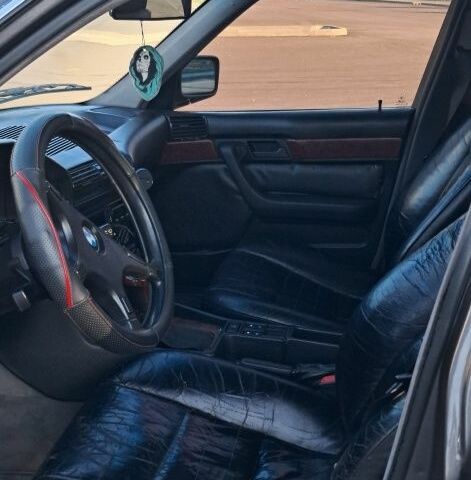 Серый БМВ 5 Серия, объемом двигателя 2.5 л и пробегом 260 тыс. км за 2400 $, фото 5 на Automoto.ua