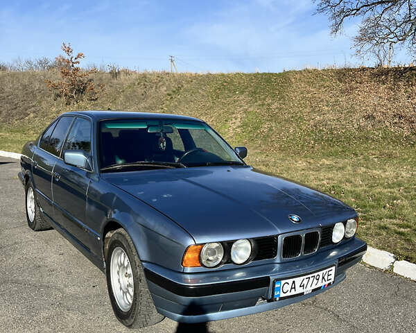 Сірий БМВ 5 Серія, об'ємом двигуна 2 л та пробігом 450 тис. км за 3800 $, фото 61 на Automoto.ua