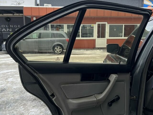 Сірий БМВ 5 Серія, об'ємом двигуна 2.5 л та пробігом 250 тис. км за 2500 $, фото 10 на Automoto.ua