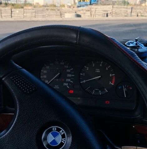 Серый БМВ 5 Серия, объемом двигателя 2.5 л и пробегом 260 тыс. км за 2400 $, фото 8 на Automoto.ua