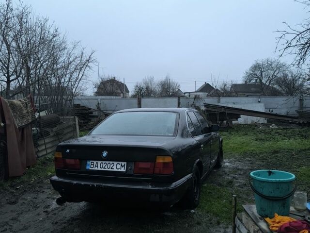 Серый БМВ 5 Серия, объемом двигателя 2 л и пробегом 300 тыс. км за 1600 $, фото 2 на Automoto.ua