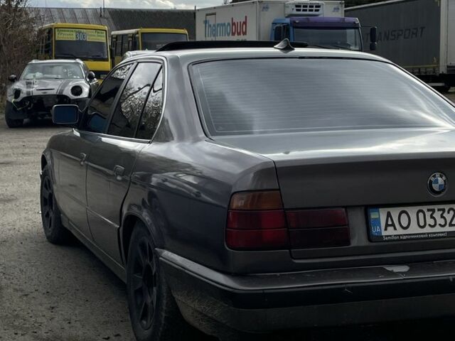 Серый БМВ 5 Серия, объемом двигателя 2.5 л и пробегом 400 тыс. км за 1650 $, фото 4 на Automoto.ua