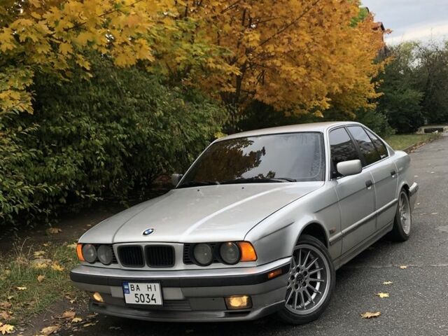 Серый БМВ 5 Серия, объемом двигателя 2 л и пробегом 270 тыс. км за 3499 $, фото 3 на Automoto.ua