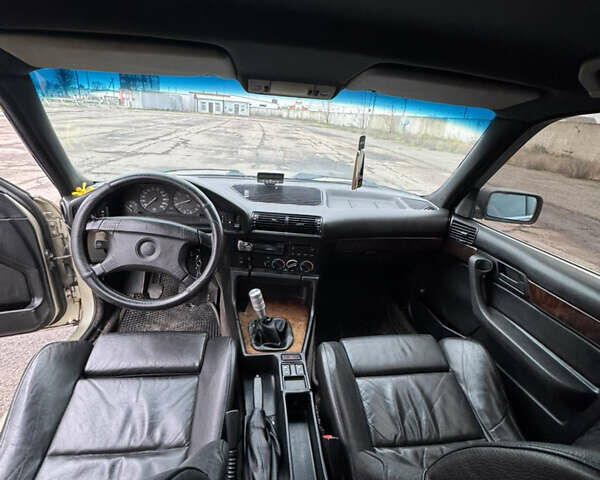 Серый БМВ 5 Серия, объемом двигателя 2.49 л и пробегом 290 тыс. км за 3200 $, фото 15 на Automoto.ua