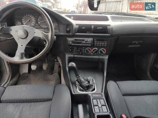 Сірий БМВ 5 Серія, об'ємом двигуна 3.5 л та пробігом 302 тис. км за 2400 $, фото 7 на Automoto.ua