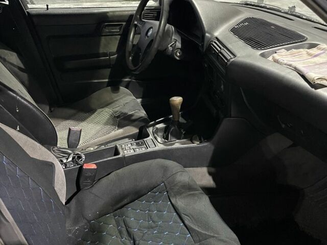 Сірий БМВ 5 Серія, об'ємом двигуна 2 л та пробігом 329 тис. км за 1499 $, фото 6 на Automoto.ua