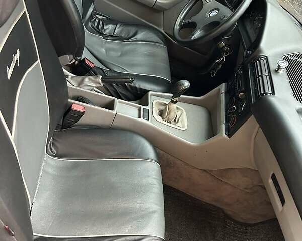 Серый БМВ 5 Серия, объемом двигателя 2 л и пробегом 310 тыс. км за 1750 $, фото 5 на Automoto.ua