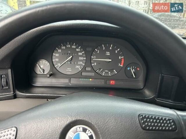 Серый БМВ 5 Серия, объемом двигателя 2 л и пробегом 310 тыс. км за 1750 $, фото 14 на Automoto.ua