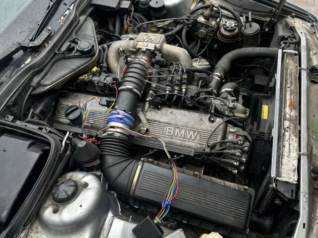 Серый БМВ 5 Серия, объемом двигателя 3 л и пробегом 450 тыс. км за 1900 $, фото 19 на Automoto.ua