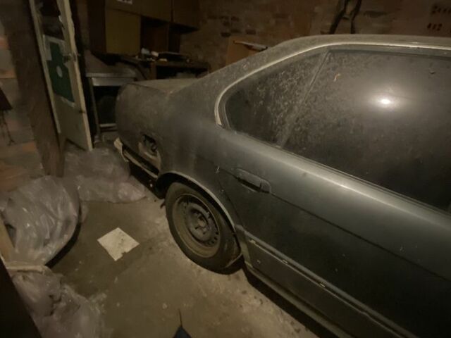 Сірий БМВ 5 Серія, об'ємом двигуна 2 л та пробігом 250 тис. км за 790 $, фото 2 на Automoto.ua