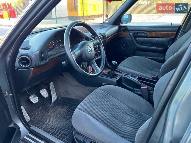 Серый БМВ 5 Серия, объемом двигателя 2 л и пробегом 380 тыс. км за 3200 $, фото 18 на Automoto.ua