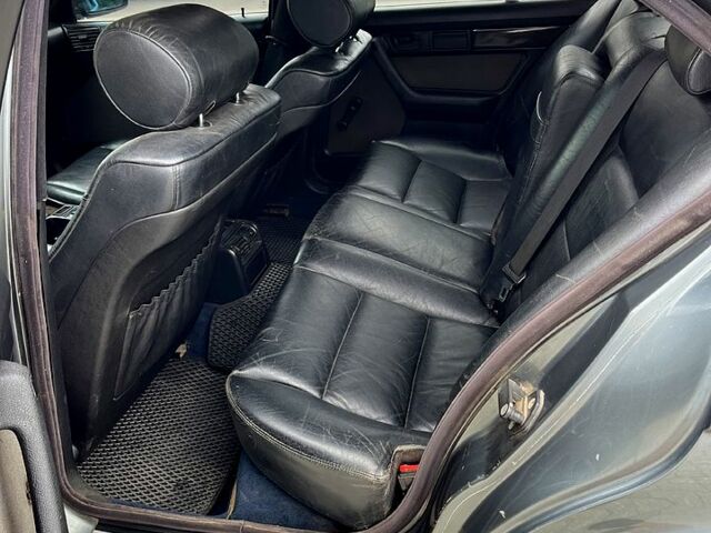 Серый БМВ 5 Серия, объемом двигателя 3 л и пробегом 78 тыс. км за 2999 $, фото 5 на Automoto.ua