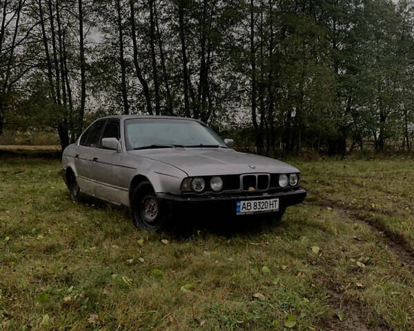 Серый БМВ 5 Серия, объемом двигателя 2 л и пробегом 400 тыс. км за 1400 $, фото 4 на Automoto.ua