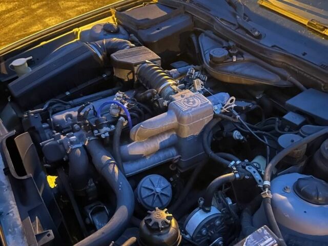 Серый БМВ 5 Серия, объемом двигателя 3 л и пробегом 348 тыс. км за 2900 $, фото 8 на Automoto.ua