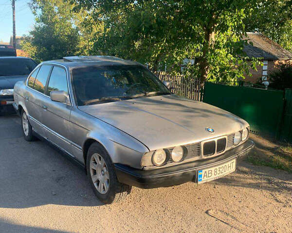 Серый БМВ 5 Серия, объемом двигателя 2 л и пробегом 400 тыс. км за 1400 $, фото 1 на Automoto.ua