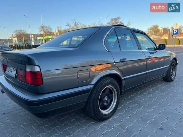 Серый БМВ 5 Серия, объемом двигателя 2 л и пробегом 380 тыс. км за 3200 $, фото 14 на Automoto.ua