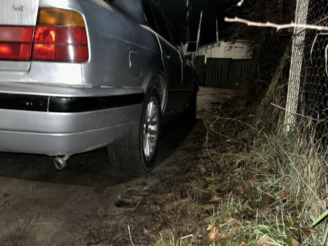 Серый БМВ 5 Серия, объемом двигателя 2 л и пробегом 222 тыс. км за 1900 $, фото 5 на Automoto.ua