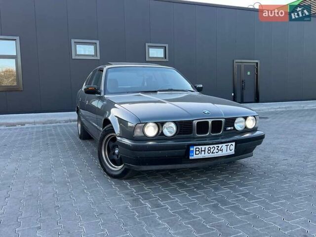 Серый БМВ 5 Серия, объемом двигателя 2 л и пробегом 380 тыс. км за 3200 $, фото 8 на Automoto.ua