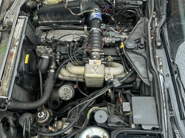 Серый БМВ 5 Серия, объемом двигателя 3 л и пробегом 450 тыс. км за 1900 $, фото 18 на Automoto.ua