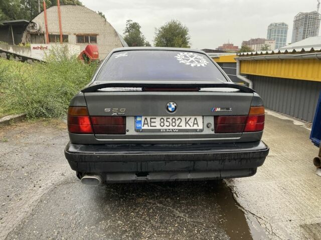 Серый БМВ 5 Серия, объемом двигателя 2 л и пробегом 40 тыс. км за 1940 $, фото 4 на Automoto.ua