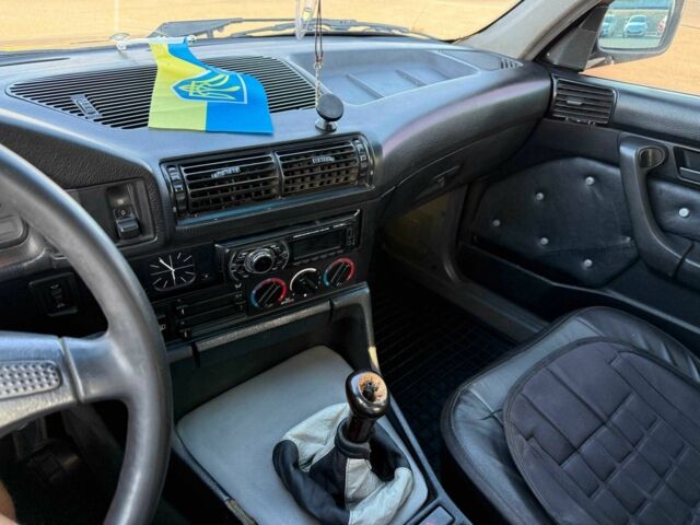 Серый БМВ 5 Серия, объемом двигателя 2.5 л и пробегом 170 тыс. км за 3500 $, фото 19 на Automoto.ua