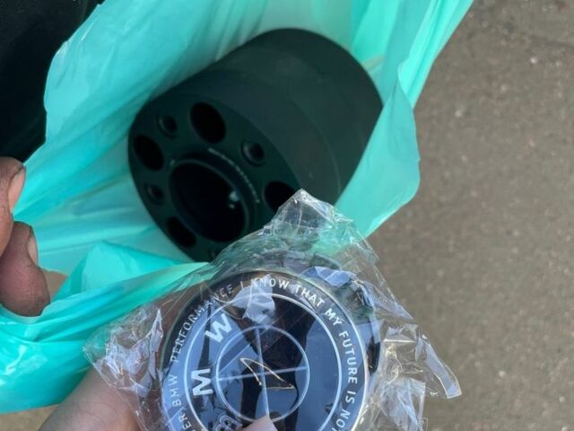 Серый БМВ 5 Серия, объемом двигателя 2.4 л и пробегом 300 тыс. км за 3000 $, фото 7 на Automoto.ua