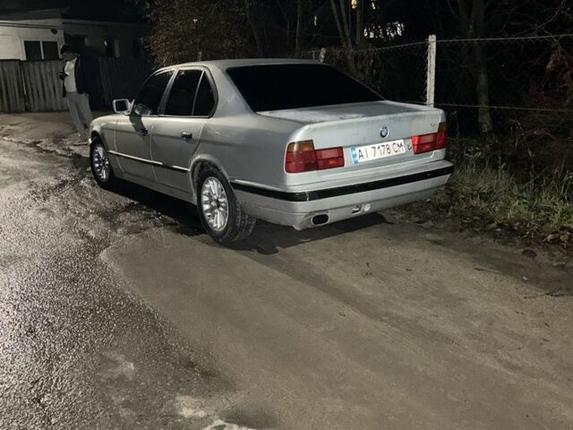 Серый БМВ 5 Серия, объемом двигателя 2 л и пробегом 222 тыс. км за 1900 $, фото 3 на Automoto.ua