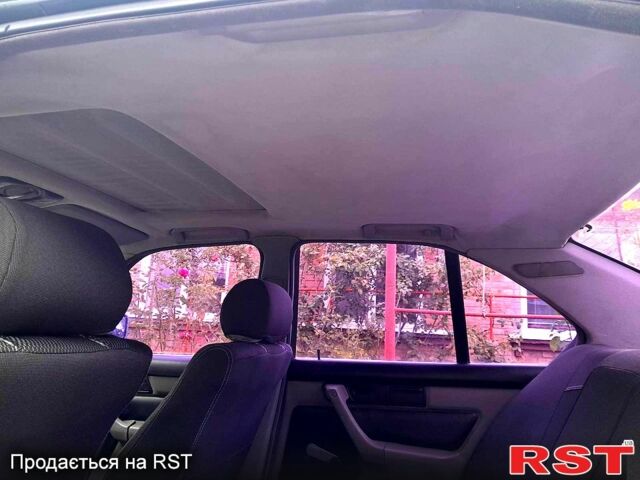 Серый БМВ 5 Серия, объемом двигателя 2 л и пробегом 300 тыс. км за 2600 $, фото 9 на Automoto.ua