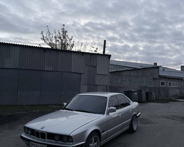 Серый БМВ 5 Серия, объемом двигателя 2 л и пробегом 360 тыс. км за 4300 $, фото 2 на Automoto.ua