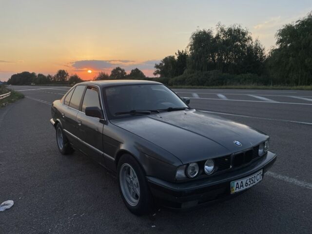 Серый БМВ 5 Серия, объемом двигателя 2.5 л и пробегом 263 тыс. км за 1499 $, фото 4 на Automoto.ua