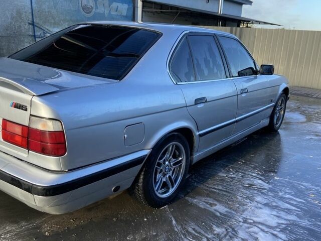 Сірий БМВ 5 Серія, об'ємом двигуна 2 л та пробігом 500 тис. км за 2999 $, фото 2 на Automoto.ua