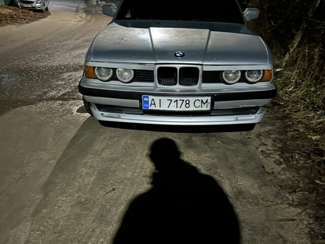 Серый БМВ 5 Серия, объемом двигателя 2 л и пробегом 222 тыс. км за 1900 $, фото 6 на Automoto.ua