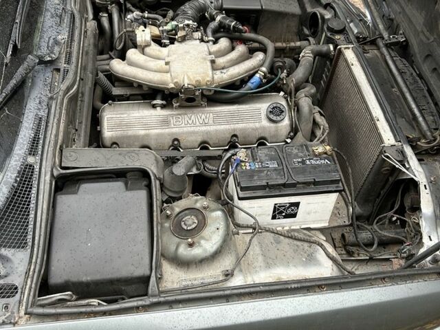 Серый БМВ 5 Серия, объемом двигателя 2 л и пробегом 310 тыс. км за 1750 $, фото 4 на Automoto.ua