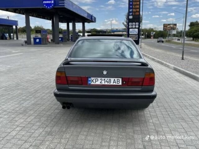 Серый БМВ 5 Серия, объемом двигателя 3 л и пробегом 800 тыс. км за 3599 $, фото 3 на Automoto.ua