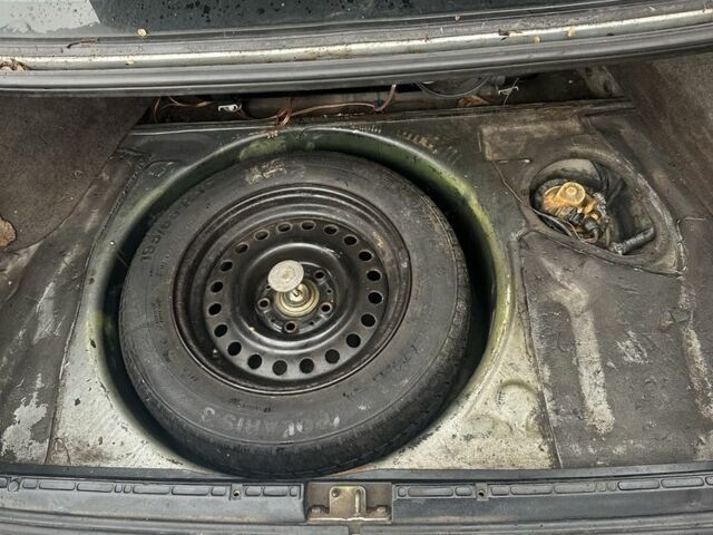 Серый БМВ 5 Серия, объемом двигателя 3 л и пробегом 450 тыс. км за 1900 $, фото 20 на Automoto.ua