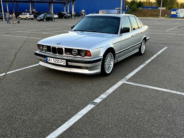 Серый БМВ 5 Серия, объемом двигателя 2 л и пробегом 346 тыс. км за 3100 $, фото 5 на Automoto.ua