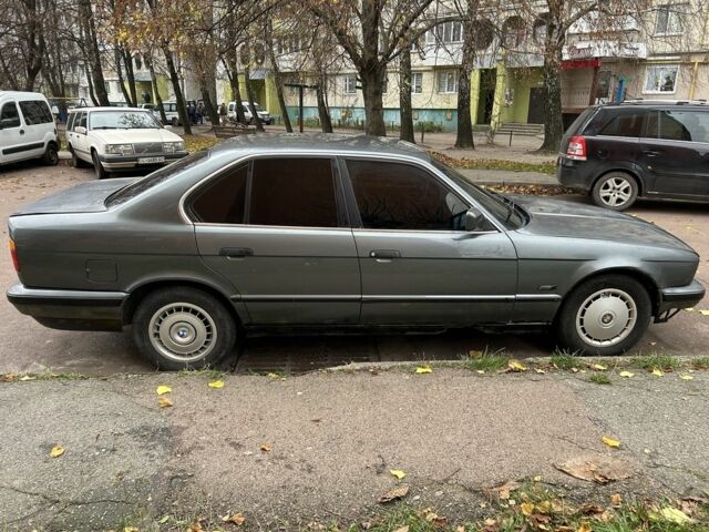 Серый БМВ 5 Серия, объемом двигателя 2 л и пробегом 310 тыс. км за 1750 $, фото 10 на Automoto.ua