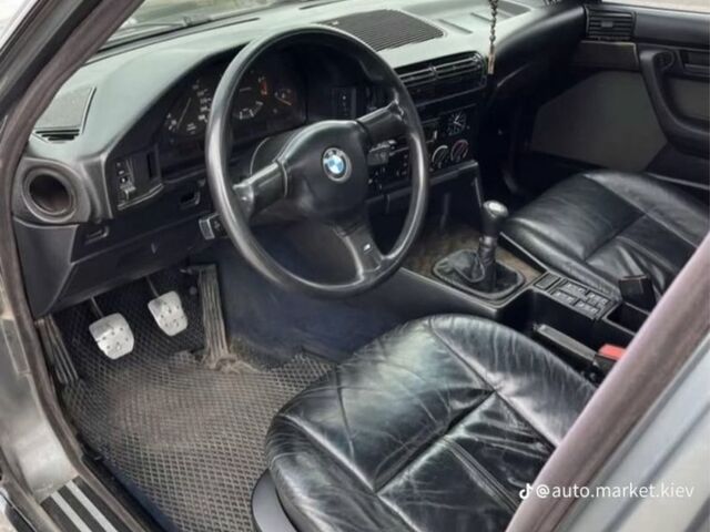 Серый БМВ 5 Серия, объемом двигателя 3 л и пробегом 800 тыс. км за 3599 $, фото 6 на Automoto.ua