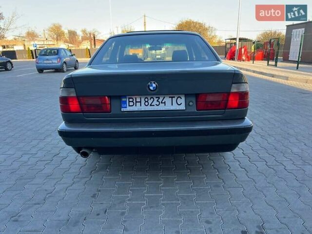 Серый БМВ 5 Серия, объемом двигателя 2 л и пробегом 380 тыс. км за 3200 $, фото 12 на Automoto.ua