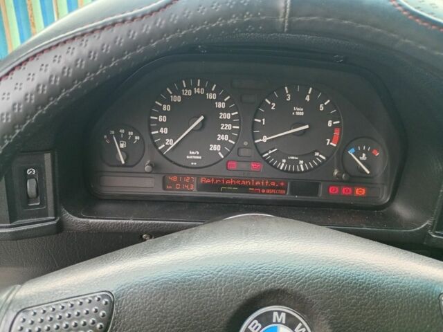 Серый БМВ 5 Серия, объемом двигателя 0 л и пробегом 480 тыс. км за 2500 $, фото 4 на Automoto.ua