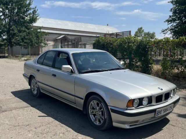 Серый БМВ 5 Серия, объемом двигателя 2.5 л и пробегом 440 тыс. км за 3900 $, фото 6 на Automoto.ua