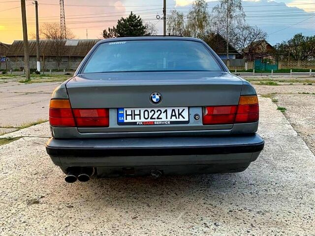 Серый БМВ 5 Серия, объемом двигателя 2 л и пробегом 0 тыс. км за 1700 $, фото 5 на Automoto.ua