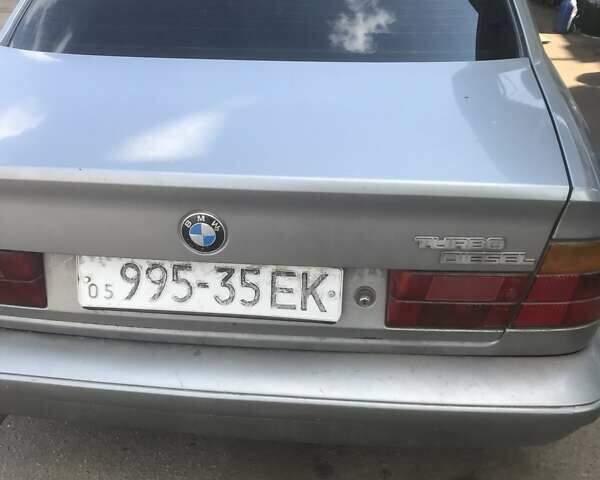 Сірий БМВ 5 Серія, об'ємом двигуна 2.3 л та пробігом 100 тис. км за 2500 $, фото 3 на Automoto.ua