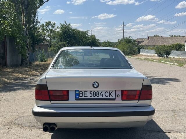 Серый БМВ 5 Серия, объемом двигателя 2.5 л и пробегом 400 тыс. км за 4200 $, фото 7 на Automoto.ua