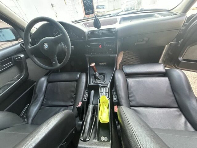 Сірий БМВ 5 Серія, об'ємом двигуна 2 л та пробігом 425 тис. км за 3000 $, фото 11 на Automoto.ua