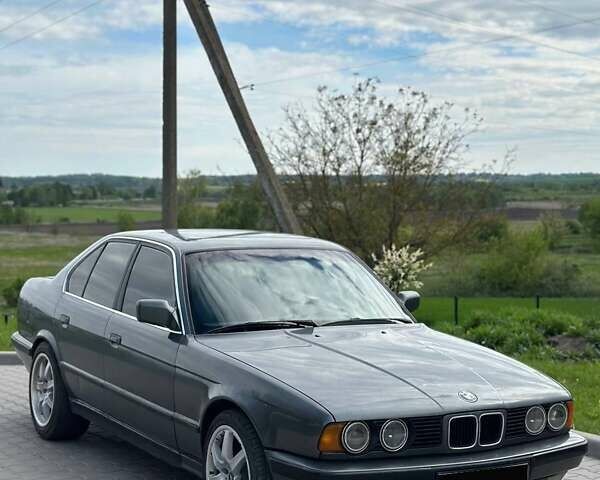 Серый БМВ 5 Серия, объемом двигателя 2 л и пробегом 258 тыс. км за 2700 $, фото 8 на Automoto.ua