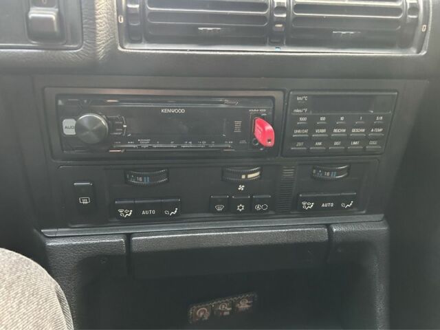 Серый БМВ 5 Серия, объемом двигателя 2.5 л и пробегом 235 тыс. км за 1250 $, фото 3 на Automoto.ua