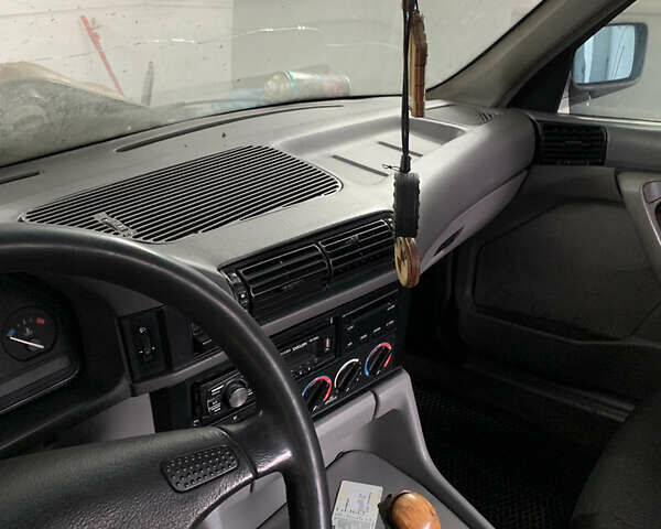 Серый БМВ 5 Серия, объемом двигателя 2.4 л и пробегом 300 тыс. км за 2300 $, фото 8 на Automoto.ua