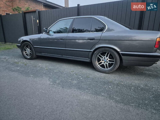 Серый БМВ 5 Серия, объемом двигателя 2.5 л и пробегом 332 тыс. км за 4800 $, фото 5 на Automoto.ua