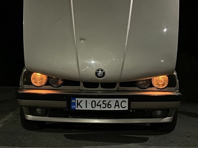 Серый БМВ 5 Серия, объемом двигателя 2 л и пробегом 333 тыс. км за 3500 $, фото 12 на Automoto.ua